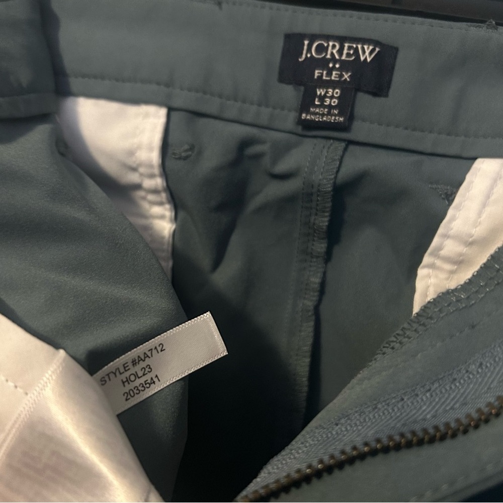 J. Crew Moisture-wicking, two-way stretch, Slim Flex Chino Gray Mens Pants NWOT - Picture 4 of 6